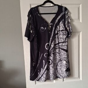 Elegant Black and White Women's Top